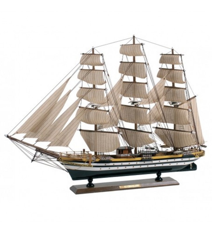 Amerigo Vespucci buque escuela